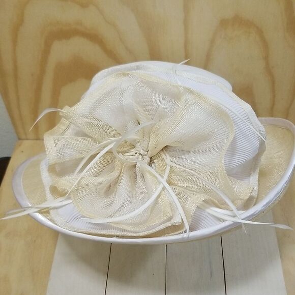 Elegant White and Cream Women's Hat By Aussie Austine Medium/Large - Picture 5 of 8